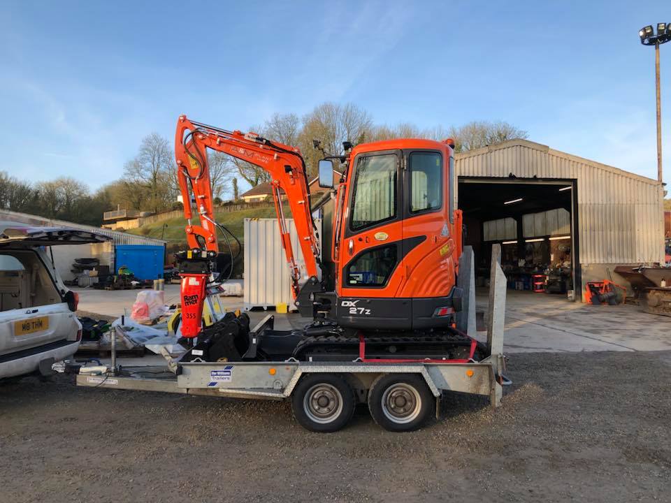 doosan dx27z mini excavator for a&m plant hire
