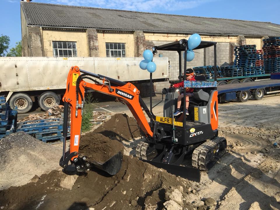 new doosan mini excavator dx27z