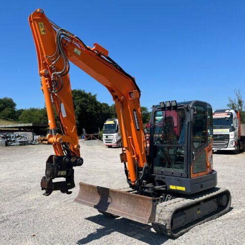 2022 DOOSAN DX63-3